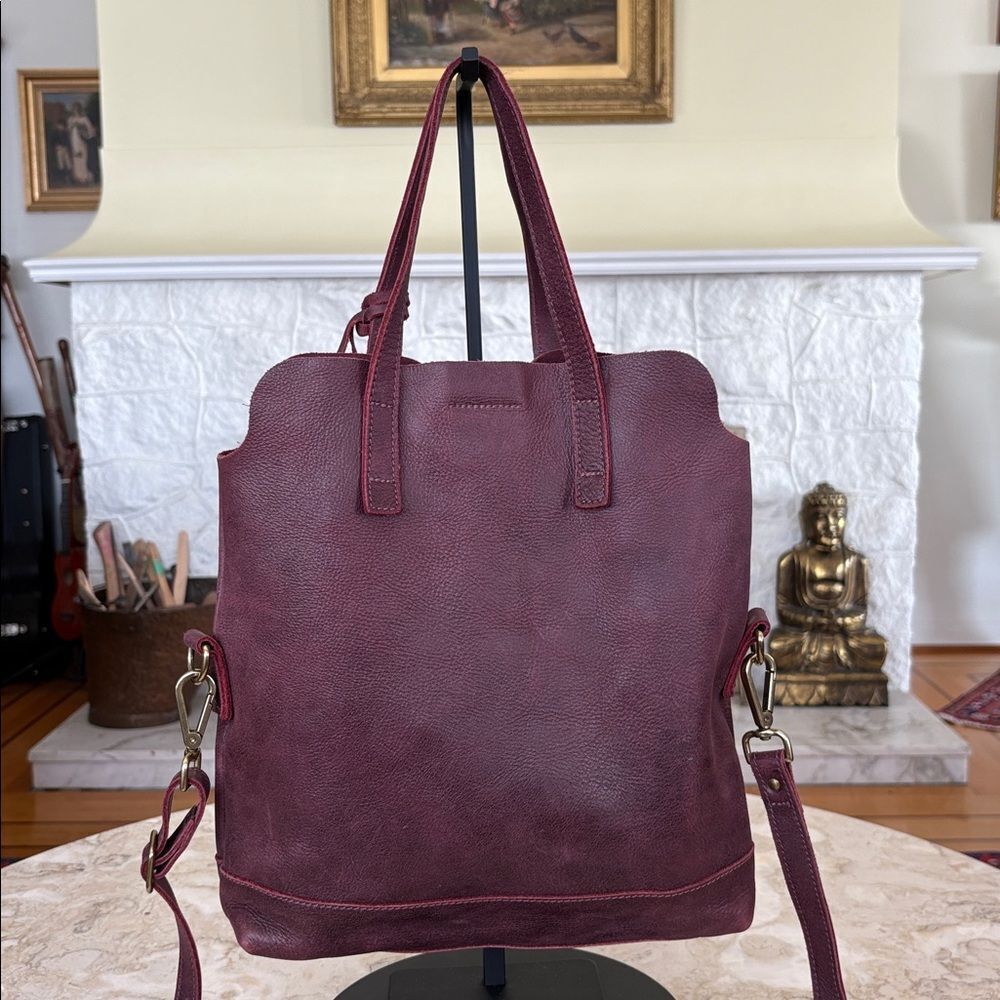 Roots Soft Leather Tote | Burgundy | Dual Handles + Crossbody Strap - Picture 6 of 16